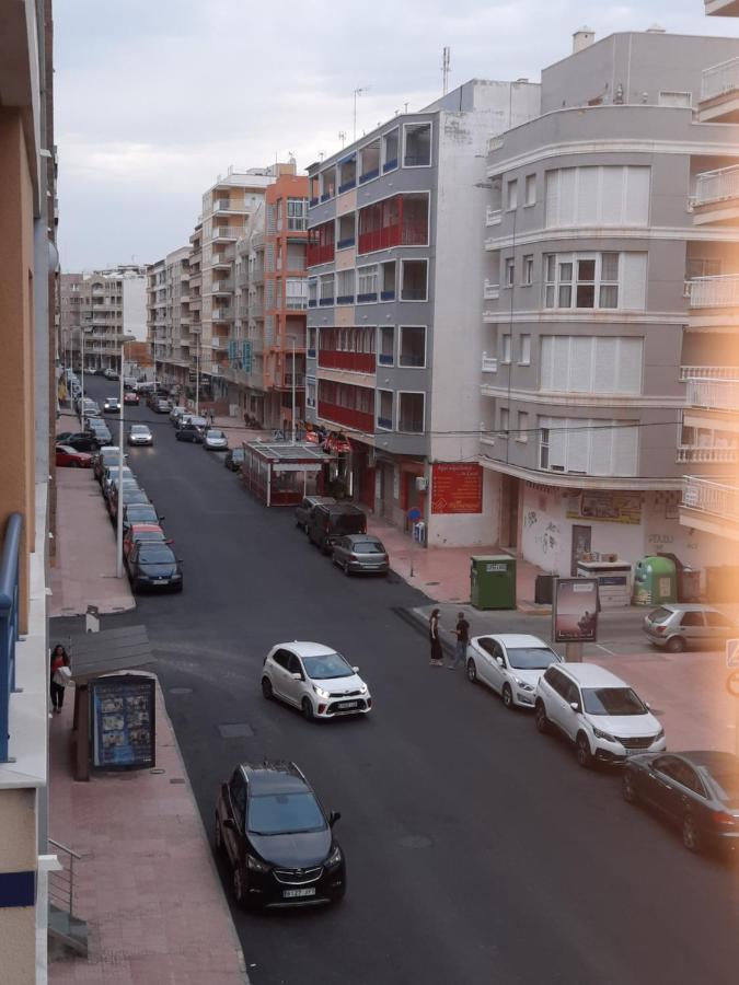 Moderno Apartamento Familiar Junto Al Mar - Conejito Leilighet Torrevieja Eksteriør bilde