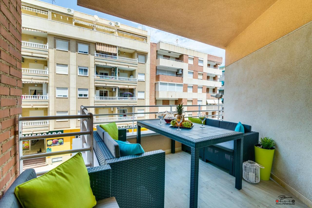 Moderno Apartamento Familiar Junto Al Mar - Conejito Leilighet Torrevieja Eksteriør bilde
